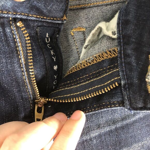 Lucky Brand Womens Size 6/28 Lolita Capri Jeans Mid‎ Rise Dark Wash Minimalist - Picture 7 of 14